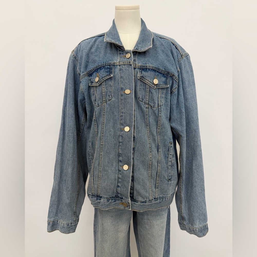 NWT The Frankie Shop Oversized Jean Jacket